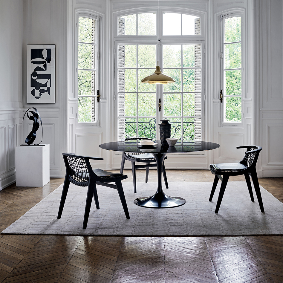 Klismos by Knoll – Chair and Lounge Chair by Antonio Citterio, Ph Federico Cedrone Klismos by Knoll – Chair and Lounge Chair by Antonio Citterio, Ph Federico Cedrone