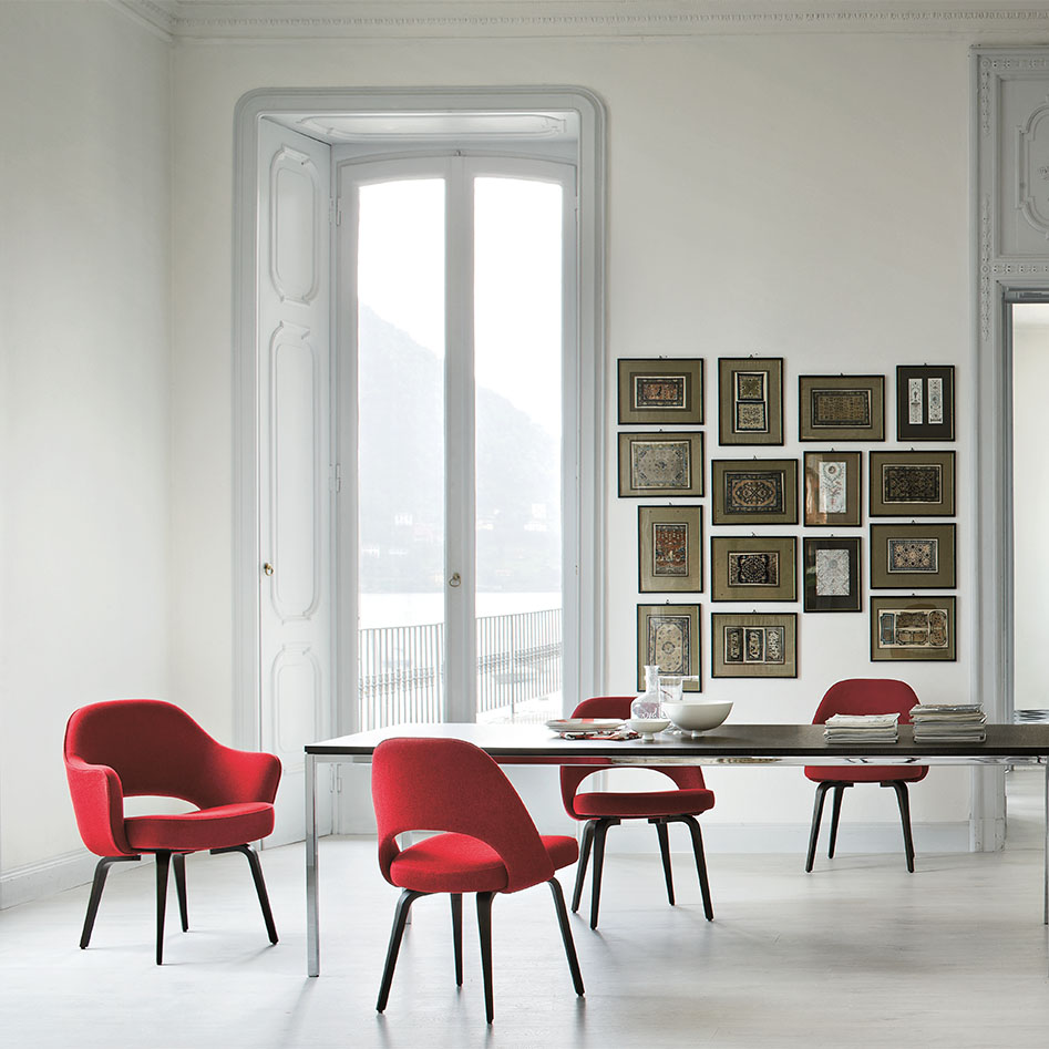 Saarinen Conference Chair Relax Photocredit Santi Caleca Saarinen Conference Chair Relax Photocredit Santi Caleca