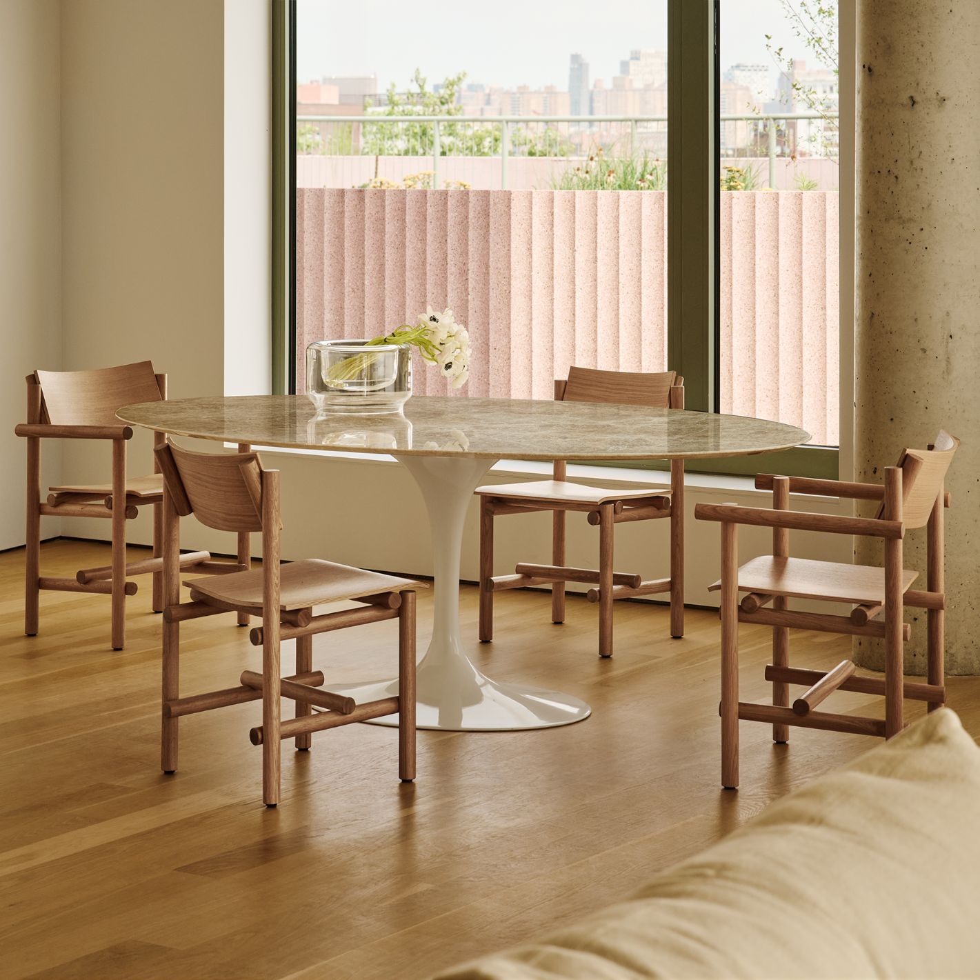 Saarinen Tulip High Tables Tulip High Table, Designed by Eero Saarinen, 1957